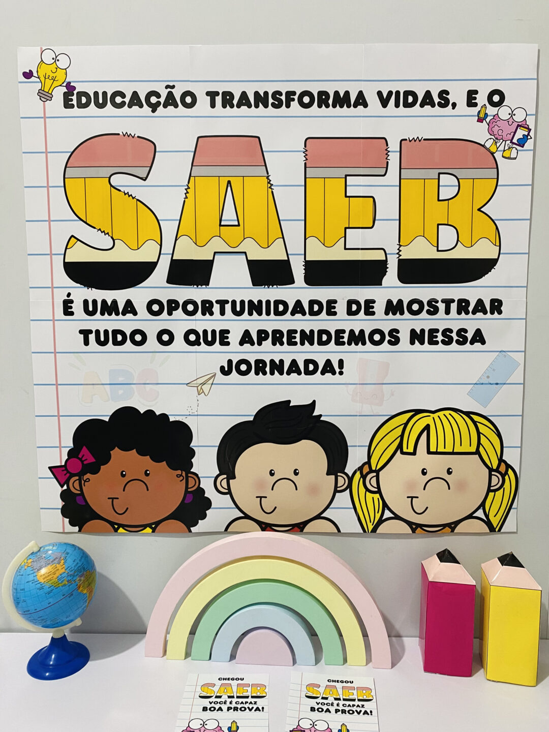 Painel SAEB + Lembrancinha
